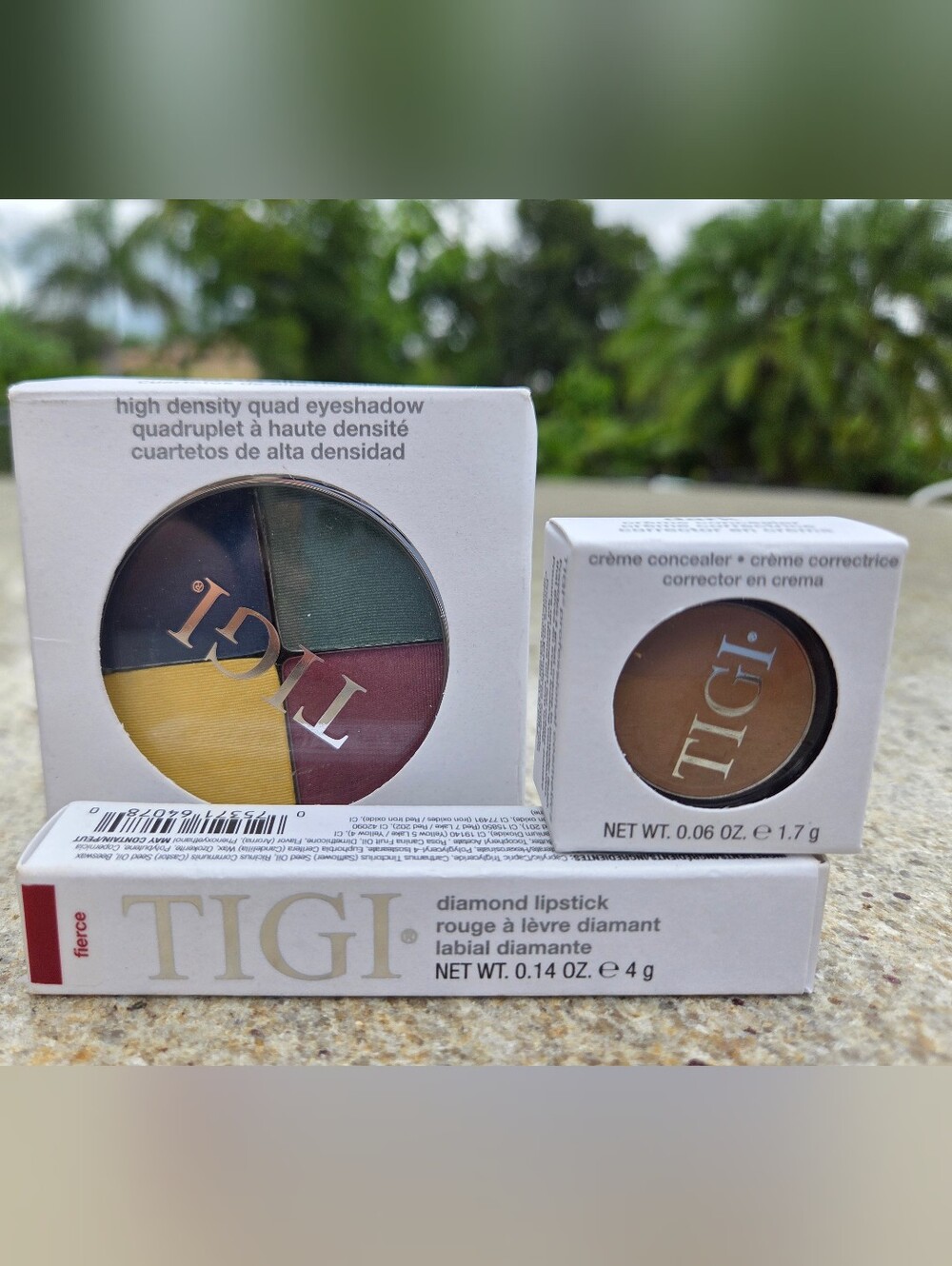 TIGI Professional Cosmetics Makeup Bundle Eyeshadow Concealer Lipstick